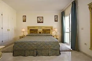 Colina Del Paraiso Apartamentos Benahavis Spain